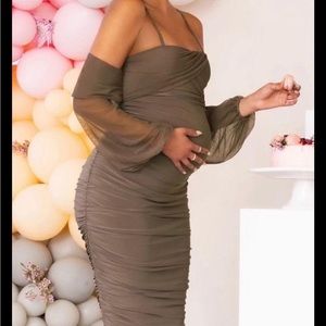 Club L maternity announcement dress